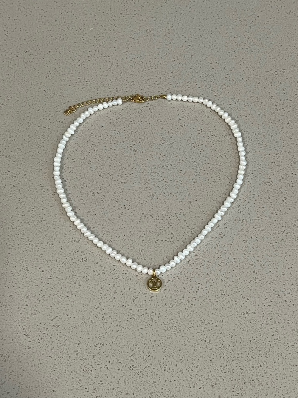 Mini Faux Pearl Choker Necklace
